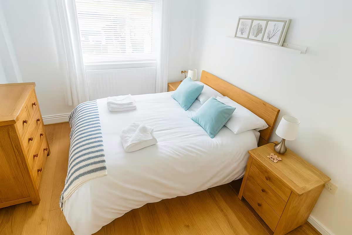 Four Degrees West – second double bedroom